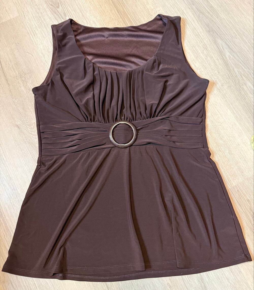 Women’s 10 Y2K Chocolate Brown O Ring Empire Waist Pleated Sleeveless Top